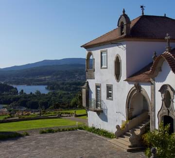 portugal minho river hotel