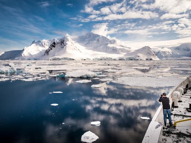 Antarctica scenery c Dietmar Denger Oceanwide Expeditions