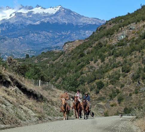 gauchos horses chilean patagonia