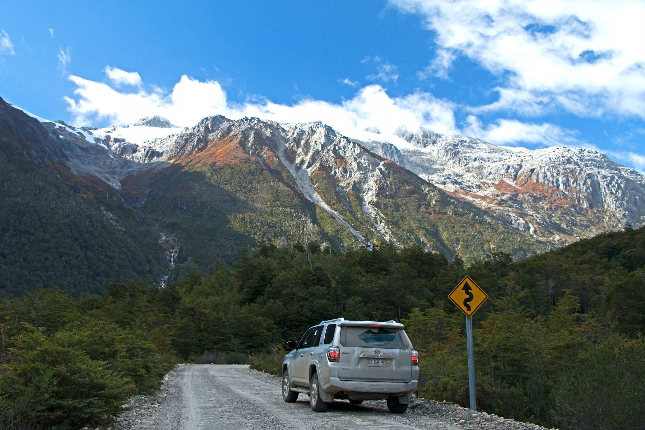 Chile patagonia carretera austral exploradores valley jeep c jeremy head