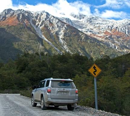 Chile patagonia carretera austral exploradores valley jeep c jeremy head