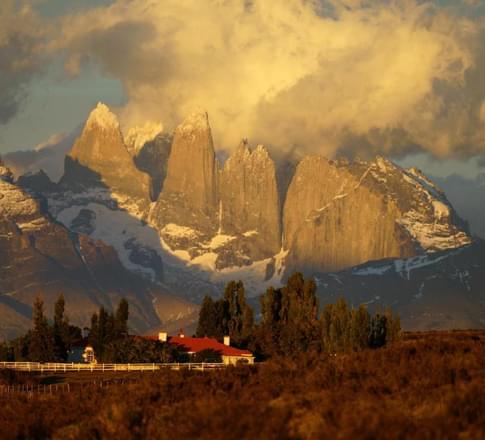 Chile torres del paine estancia cerro guido view