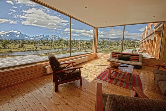lounge view at pampa lodge torres del paine