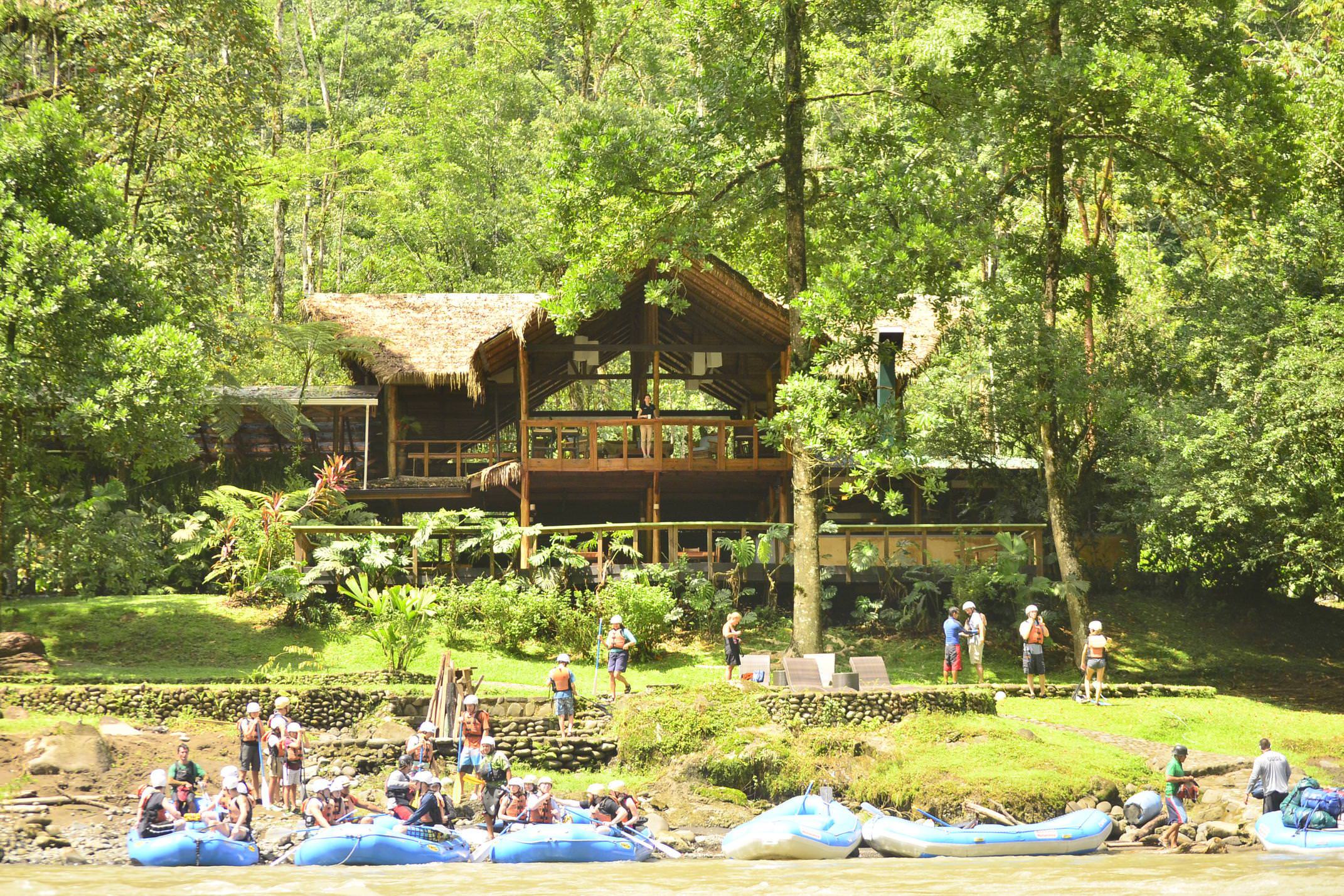 Costa rica pacuare rafting departing the lodge