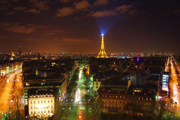 paris eiffel tower at night