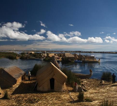 Peru lake titicaca uros reed islands