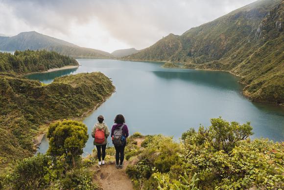 hiking to lagua do fogo