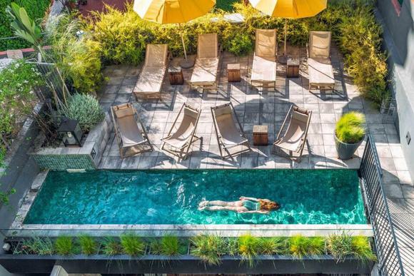 hotel swimming pool in barcelona