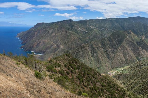 vallehermoso coastal walk cliffs la gomera