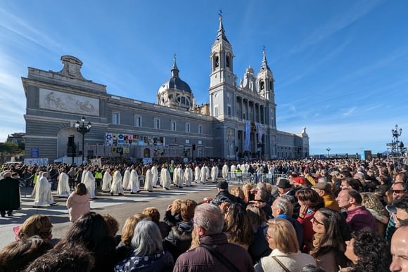 madrid almudena cathedral procession