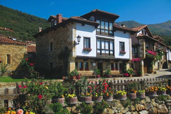 Spain picos de europa casa lamadrid exterior