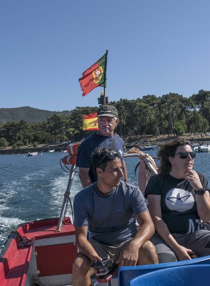 Spain portugal minho boat crossing c diego pura