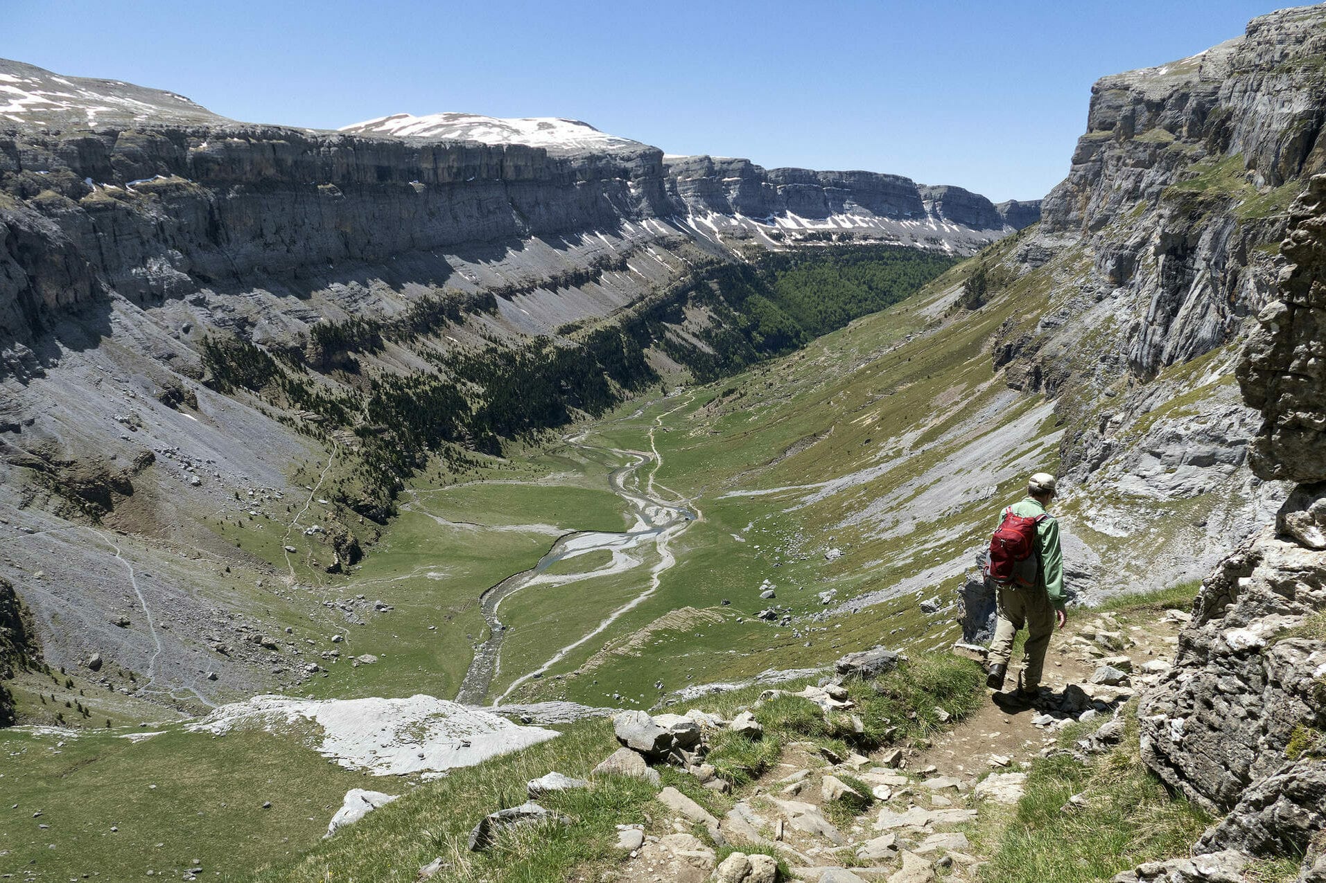 Spain pyrenees huesca ordesa circus arazas valley c diego pura aventura