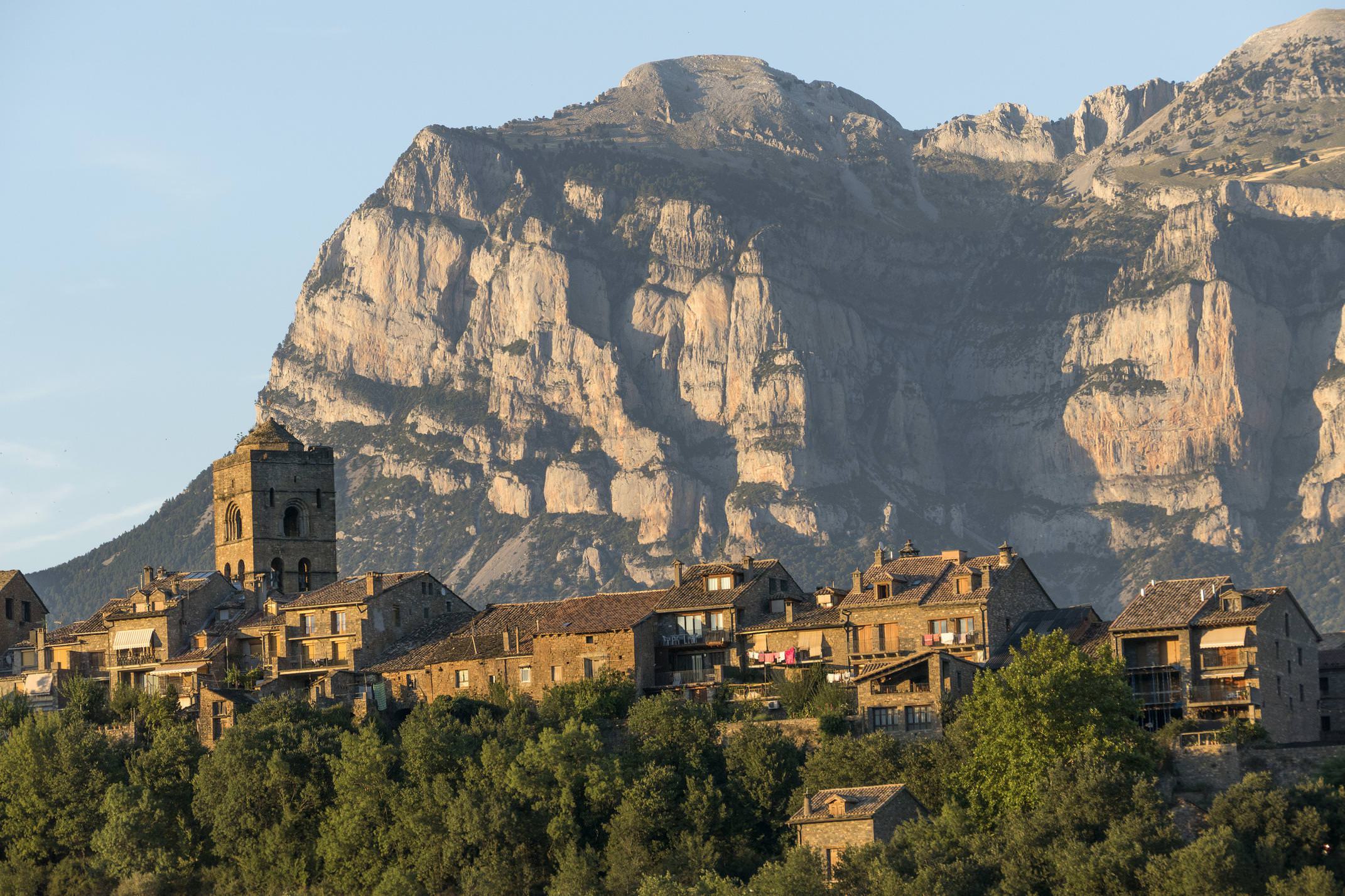 Spain pyrenees ordesa ainsa sunset