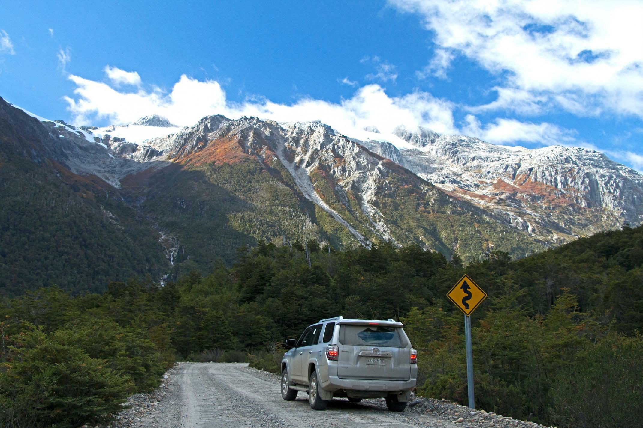 Chile patagonia carretera austral exploradores valley jeep c jeremy head