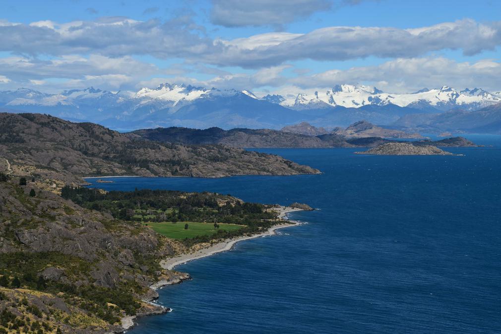 Chile carretera austral lago general carrera c john main pura traveller