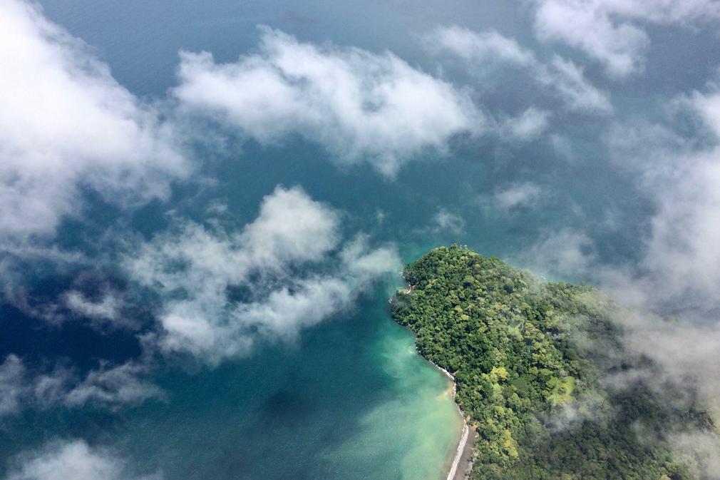 Costa rica osa peninsula golfo dulce flight