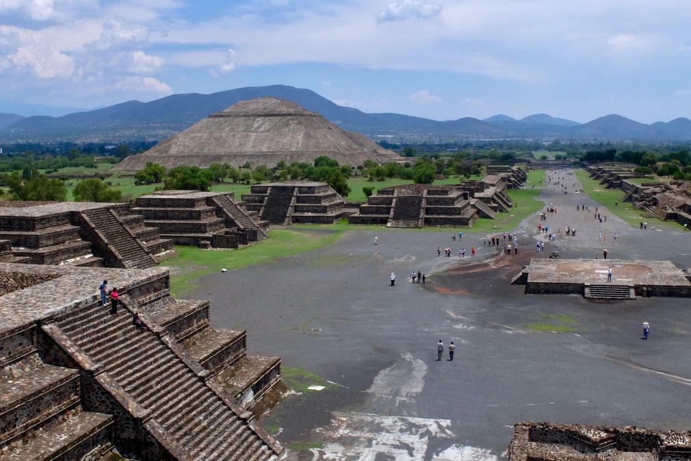 Mexico teotihuacan view from temple of the moon